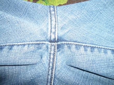 джинсы в хорошем состоянии-фирменные-мало ношенные-без дефектов
джинс стрейчевы. . фото 11