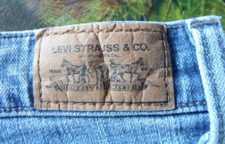 джинсы в хорошем состоянии-фирменные-мало ношенные-без дефектов
джинс стрейчевы. . фото 10