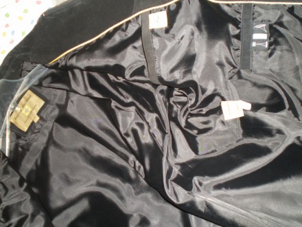 новая фирменная куртка отличного качества натуральная -замша замеры и фирму уточ. . фото 4
