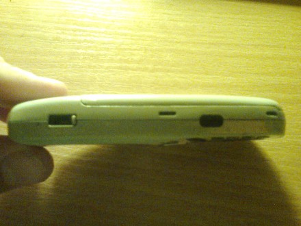 телефон б/у, кнопки стерты, но при подзарядке включается.

Samsung SGH-C230 - . . фото 7