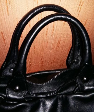ерная классическая женская сумка выполнена из натуральной итальянской кожи. Очен. . фото 3