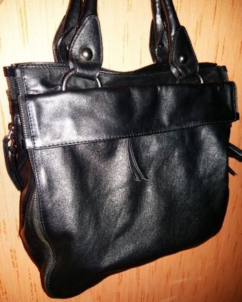 ерная классическая женская сумка выполнена из натуральной итальянской кожи. Очен. . фото 2