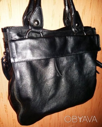 ерная классическая женская сумка выполнена из натуральной итальянской кожи. Очен. . фото 1