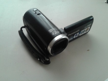 Видеокамера Panasonic HC-V100 отлично подойдёт как для домашней съёмки, так и дл. . фото 3