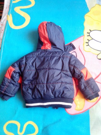 курточка на хлопчика р.12 м.,весна-осінь,копюшон знімається. (довжина куртки-38 . . фото 4