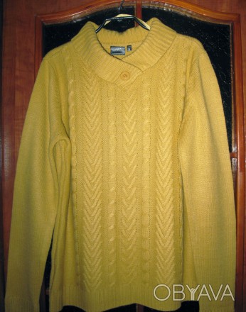 Пуловер вязанный. Теплый
Цвет желтый медовый
Материал 100% полиакрил
Размер 4. . фото 1