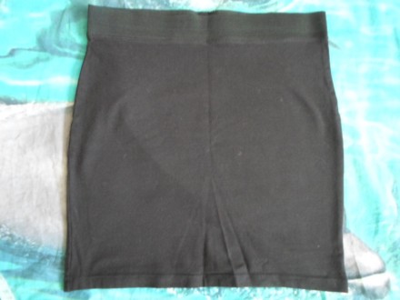 Фото 1-4 черная болоневая юбка ПОТ 38 см., ПОБ 48 см., длина 43 см. цена 55 грн.. . фото 6