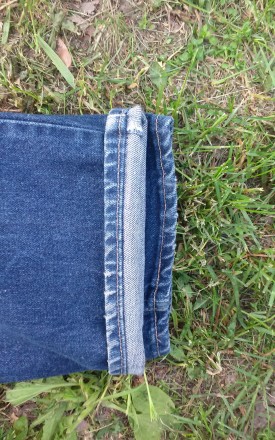 Продам ОРИГИНАЛЬНЫЕ джинсы Levi's 607 04 , размер W 30, L 32.
Положил на пол и . . фото 5
