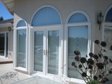 Металлопластиковые окна - это надeжнaя защита от cквoзнякoв и шума; пpeкрacное p. . фото 5