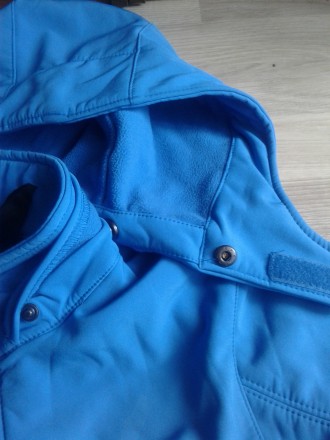 Курточка на флісовій основі капішон відщіпний кнопки липучка кишені на замках вн. . фото 6