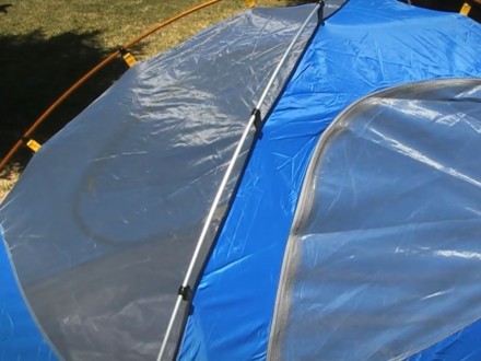 Новая. Оригинал, привезена из США
Легкая двухместная палатка. Два объемных тамб. . фото 4