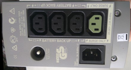 APC Back-UPS CS 500VA

Технические параметры
Мощность полная, В·А	500
Мощнос. . фото 3