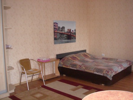 Квартира посуточно, почасово в самом центре г.Херсона двухспальная кровать, двух. Суворовский. фото 7