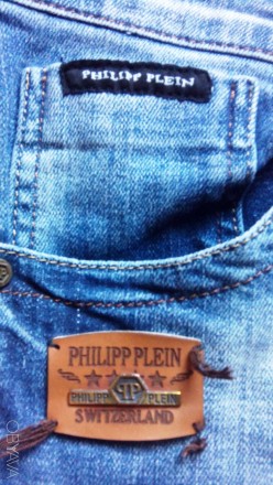 Оригинал. 
Женские джинсы-бойфренды philipp plein синего цвета с легкой теркой,. . фото 7