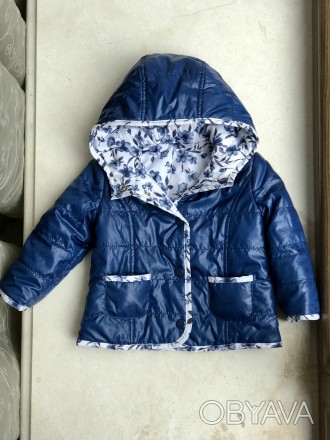 Двухсторонняя куртка для девочки (размер 6-9 месяцев). Состояние отличное.. . фото 1