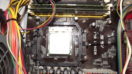 Компьютере AMD Athlon(tm) 64 X2 Dual

Компонент Подробно Оценка Общая оценка 
. . фото 8