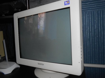 Продам монитор Samsung Samtron 78BDF, в отличном рабочем состоянии, поломок и ре. . фото 2