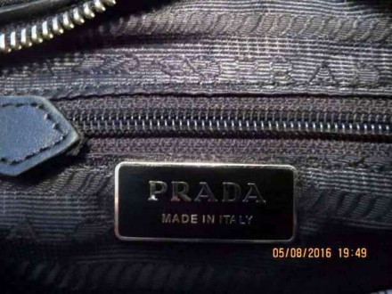 Prada начинается с идеально выверенного, «геометрически правильного» стиля. Неда. . фото 9