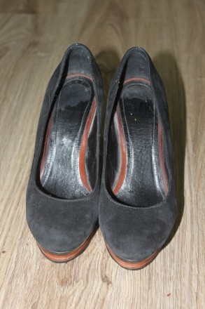 Черные замшевые туфли Prego размер 35.
Туфли стильно и аккуратно смотрятся на н. . фото 3