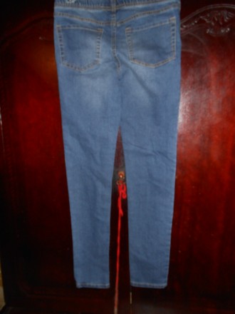 джинсы на 14 лет,пояс резинка,новые с бирками.
замеры: длина-96 см.,  ПО пояса-. . фото 4