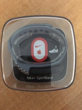 Фитнес трекер Nike+ Sportband. Оригинал. Коробка открывалась, но в использовании. . фото 3