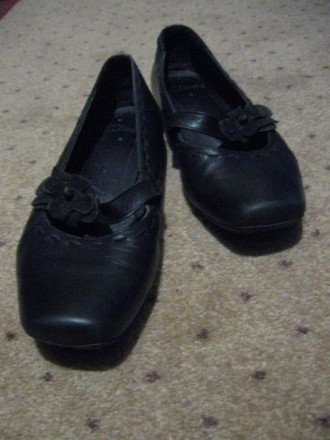 Туфли кожаные в отличном состоянии от всемирно известного производителя обуви: C. . фото 6
