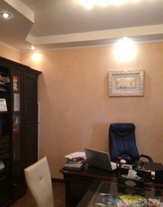 Офис из двух помещений в центре Киева по ул Бассейная, 9. Общая площадь 35 кв.м.. . фото 4