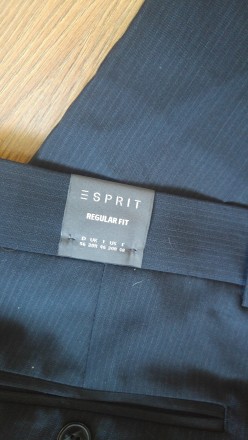 оригинальные Мужские брюки ESPRIT 
Страна	Германия

розмір указаний на фотогр. . фото 8