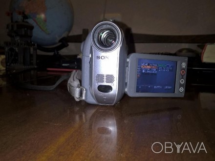 Цифрова відеокамера Sony DCR-HC17E. Характеристики тут: http://rozetka.com.ua/53. . фото 1