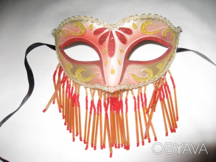 маска венецианская в красно - желтых тонах, с висящей бахромой из бисера, на зав. . фото 1