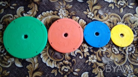 диски в пластике VASIL
Цена: 1кг - 70грн за 1 шт.,2,5кг - 150 грн. за 1шт., 5кг. . фото 1