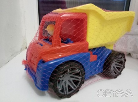 Новая игрушка грузовичок с водителем, отличное качество без запаха, отправлю нал. . фото 1