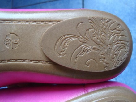 продам новые туфли привезены с Германии размер 39 очень удобные и легкие цвет ро. . фото 6