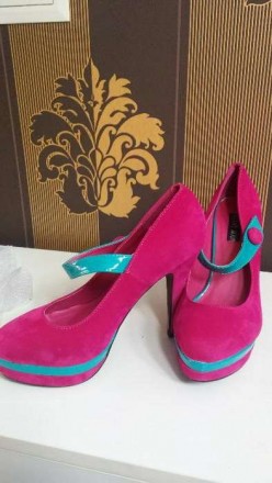 Туфлі рожевого кольору, стан нові.розмір 40, каблук має 13 см.по стєльці 25 см.з. . фото 5