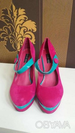 Туфлі рожевого кольору, стан нові.розмір 40, каблук має 13 см.по стєльці 25 см.з. . фото 1