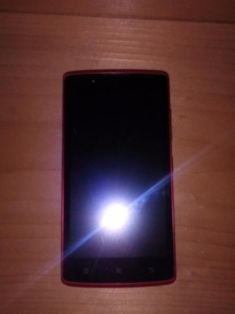 продам телефон леново а2010 червоного кольору в хорошому стані не поцарапаний но. . фото 2