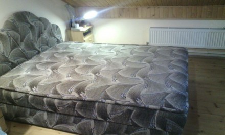 Двохспальне ліжко, виготовлено під замовлення. Дерев'яний каркас. Наповнювач : в. . фото 6