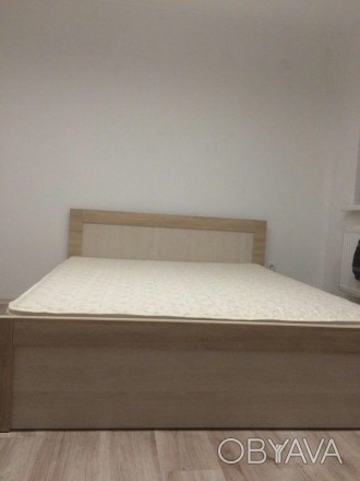 Продаю двохспальне ліжко нове .без матрацу .матрац до нього окремо двохсторонній. . фото 1