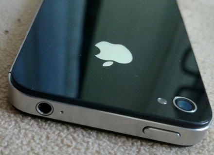 Смартфон iPhone 4S 64Gb работает под управлением операционной системы iOS 9.3.5 . . фото 3