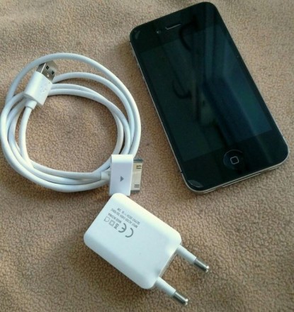 Смартфон iPhone 4S 64Gb работает под управлением операционной системы iOS 9.3.5 . . фото 2