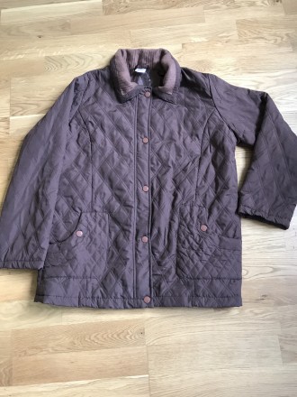 Куртка стеганная.состав полиэстр,застежка на металлических кнопках,карманы накла. . фото 3