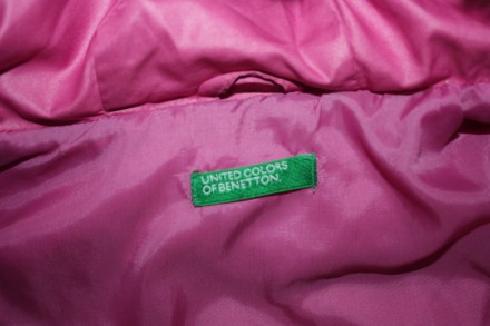 Пуховое пальто ф.Benetton р-104/110 на девочку3/ 4/5лет в хорошем состоянии
дли. . фото 7