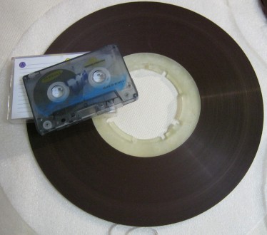 Предлагаю Вашему вниманию аудиокассетную импортную плёнку шириной - одна восьмая. . фото 7