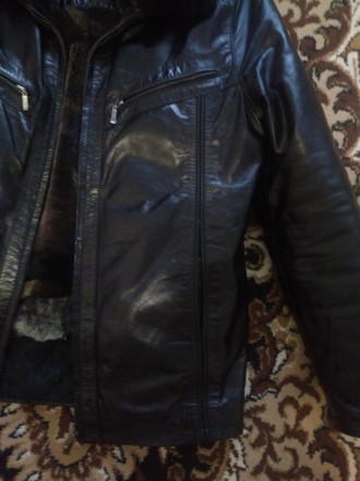 продам новую кожаную курточку весна осень зима 100% кожа.р.50/52.можно носить ве. . фото 5
