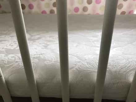 Уютная кроватка из натурального дерева, окрашена безопасной для деток краской. Д. . фото 4