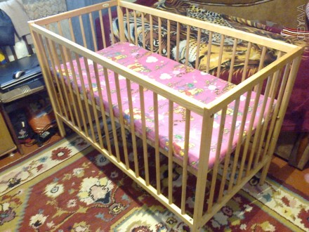Кроватка для новорожденных. Производитель - Drewex. Легко собирается/разбирается. . фото 2