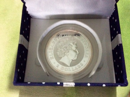 Коллекционная серебряная монета Австралии "Kookaburra ". Номинал 2 доллара. Год . . фото 3