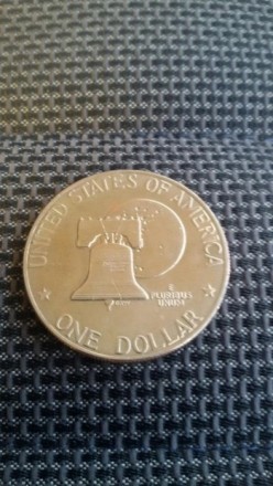 Один доллар железный есть и серебряные. . фото 5