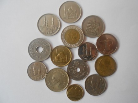 монети египта разних епох
цена 1 монети-9гр. . фото 2