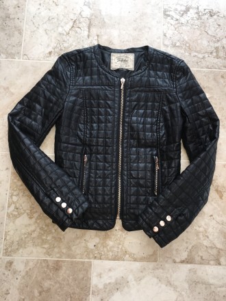 Куртка "Zara" Trafaluc collection. Заміри: 
Плечі 40 см
ПОГ 45 см
ПОТ 40 см
. . фото 2